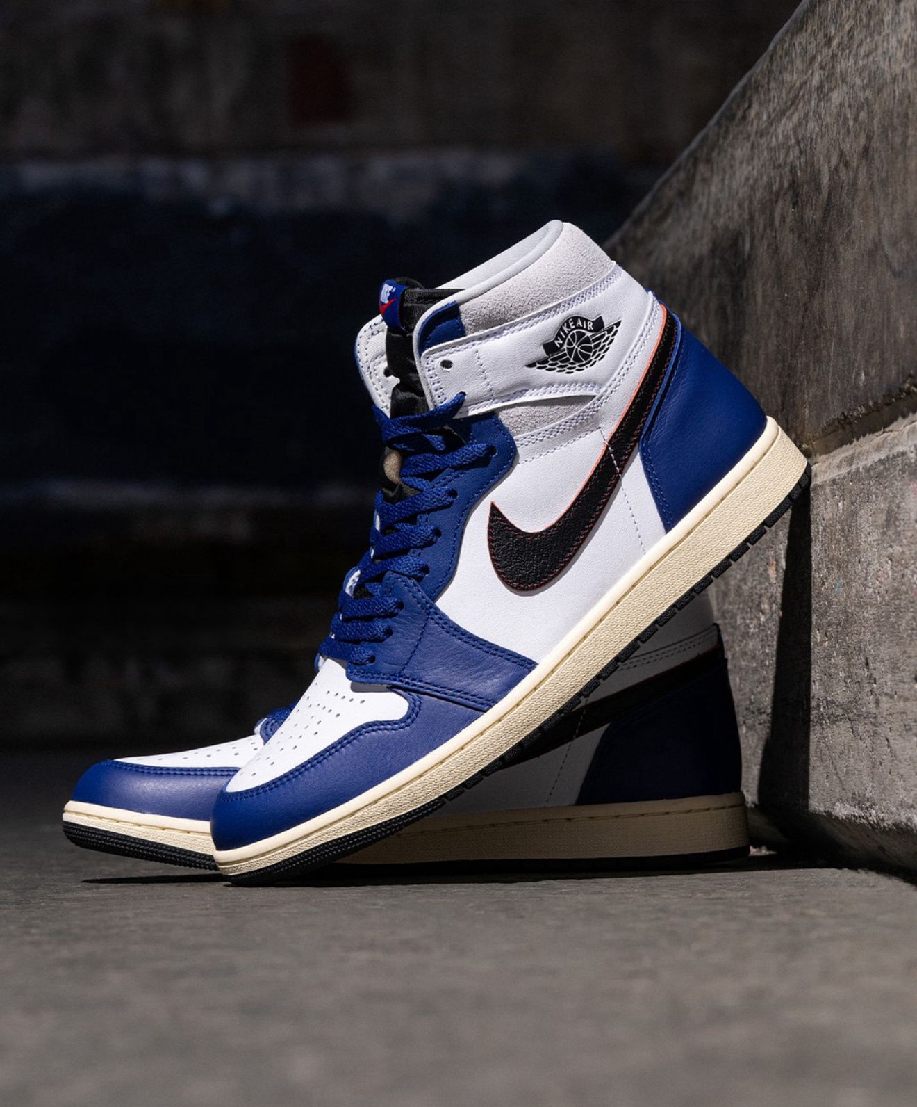 Nike air Jordan retro 1 high go rare  air