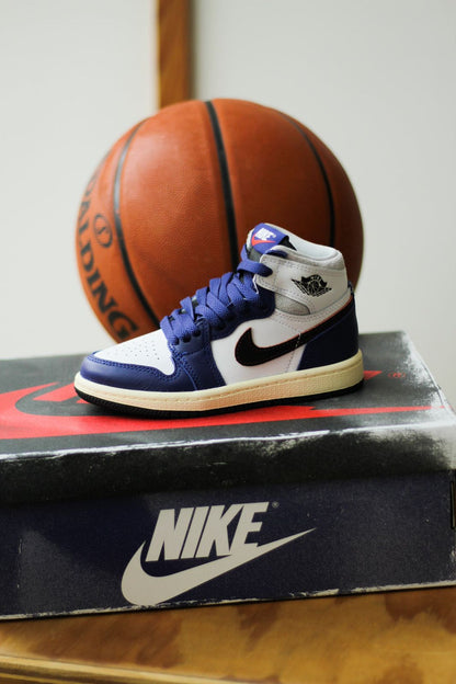 Nike air Jordan retro 1 high go rare  air